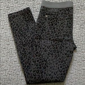 Black 🐆 pants🖤